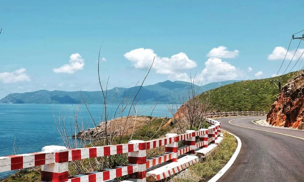 Carretera Que Llegar A Con Dao